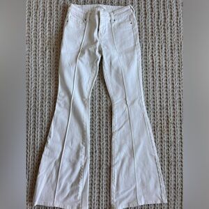 White stretch  low waisted flare denim Jean